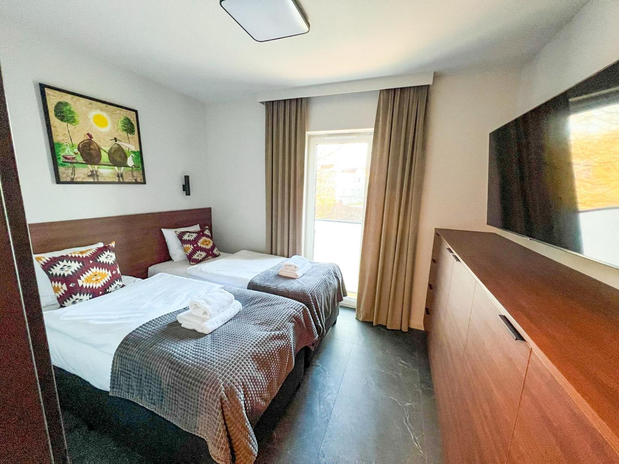 זיילונה גאורה Apartamenty Centrum Park Twardowskiego 4 מראה חיצוני תמונה